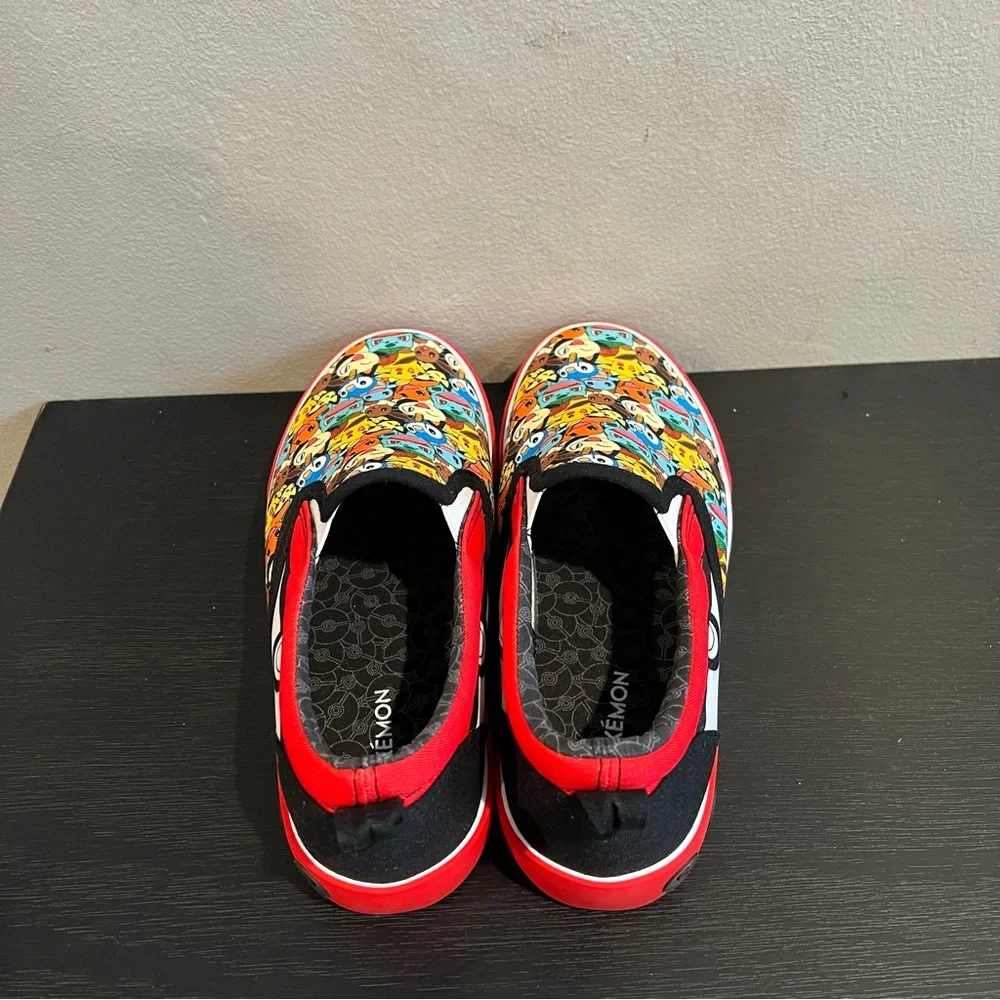 NEW Pokemon Ground UP Slip On Canvas Sneaker Shoes Unisex Youth Size 5 Pikachu